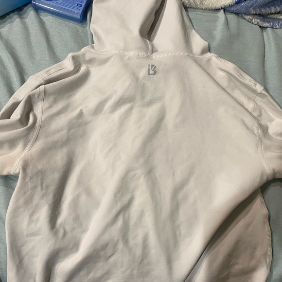 White buff bunny crop top. - Picture 3 of 5